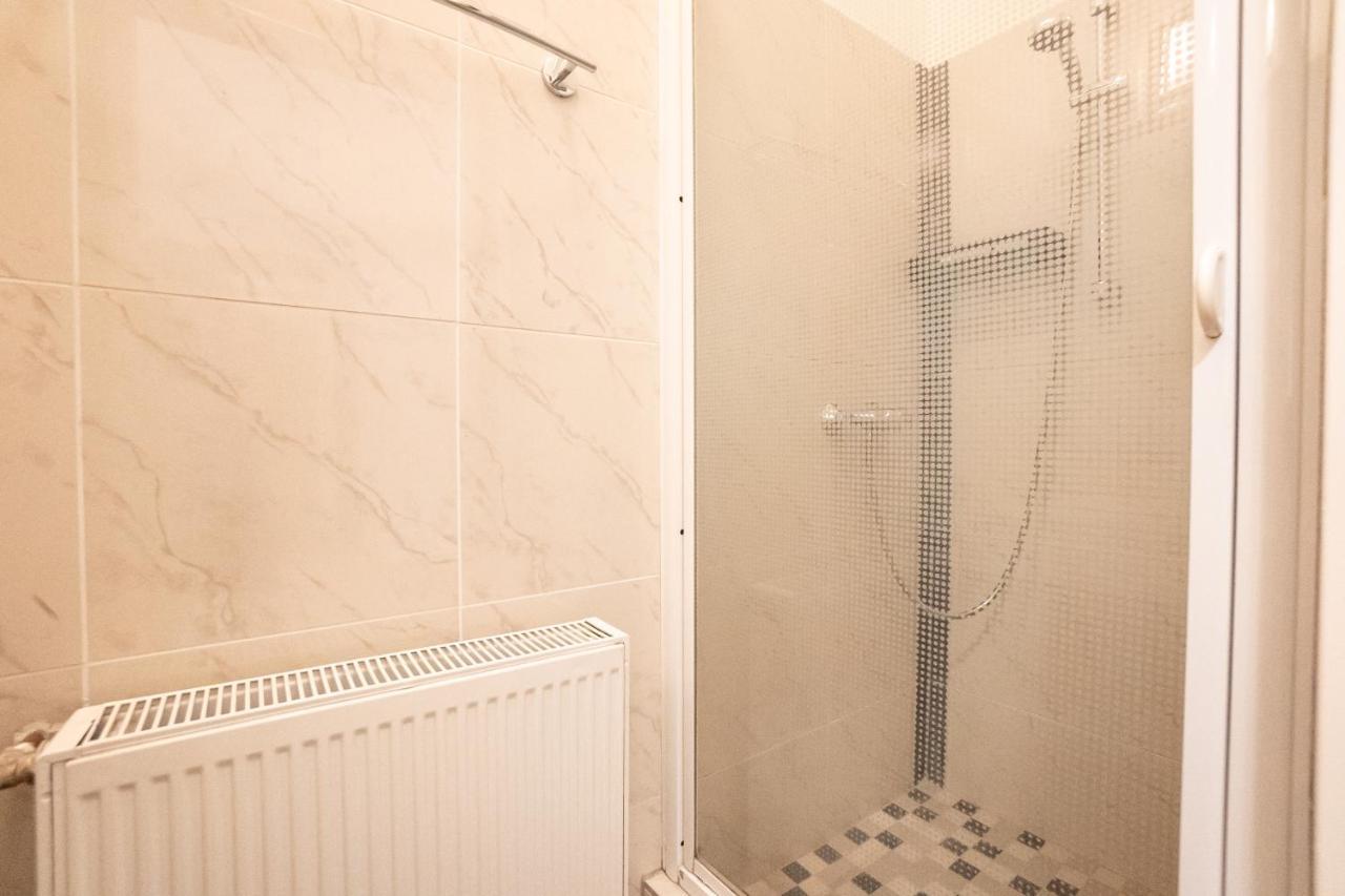 Spacious With A King-size Bed Appartement